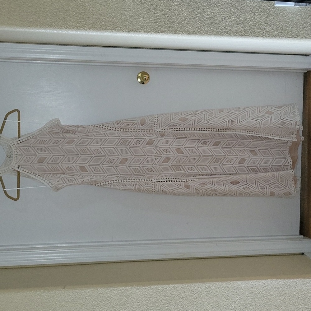 Ladies Guess Formal Gown